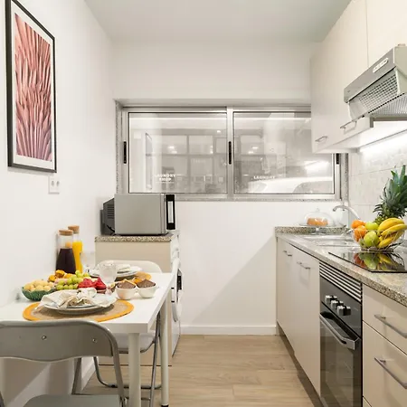 Host Wise - Cozy & Practical Flat شقة