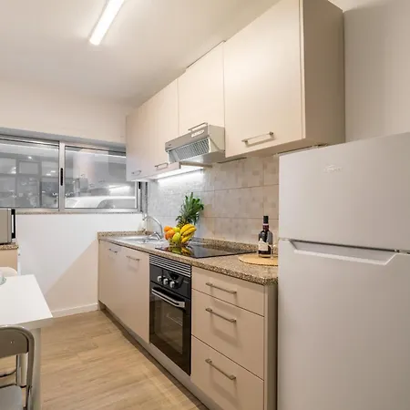 Host Wise - Cozy & Practical Flat شقة